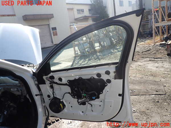 1UPJ-9234381230]ジャガー・XF スポーツブレイク(JBS2NC)右前ドア 中古_4