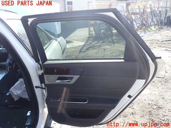 1UPJ-9234381290]ジャガー・XF スポーツブレイク(JBS2NC)右後ドア 中古_4