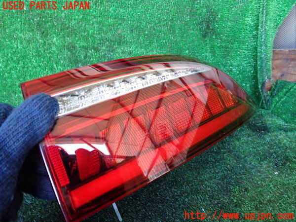 1UPJ-9234381530]ジャガー・XF スポーツブレイク(JBS2NC)右テールランプ 中古_2