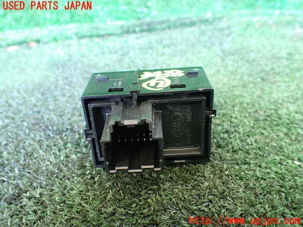 1UPJ-9234386312]ジャガー・XF スポーツブレイク(JBS2NC)スイッチ7 中古_2