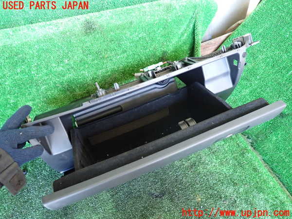 1UPJ-9234387516]ジャガー・XF スポーツブレイク(JBS2NC)グローブボックス1 中古_3