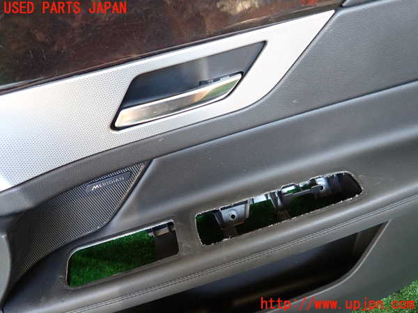 1UPJ-9234381234]ジャガー・XF スポーツブレイク(JBS2NC)右前ドア内張り 中古_2