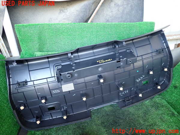 1UPJ-9234381578]ジャガー・XF スポーツブレイク(JBS2NC)バックドア内張り 中古_2