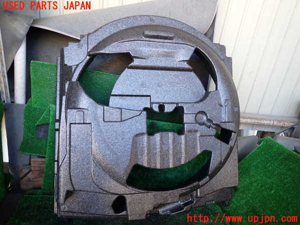 1UPJ-9234387771]ジャガー・XF スポーツブレイク(JBS2NC)ラゲッジトレイ1 中古_2