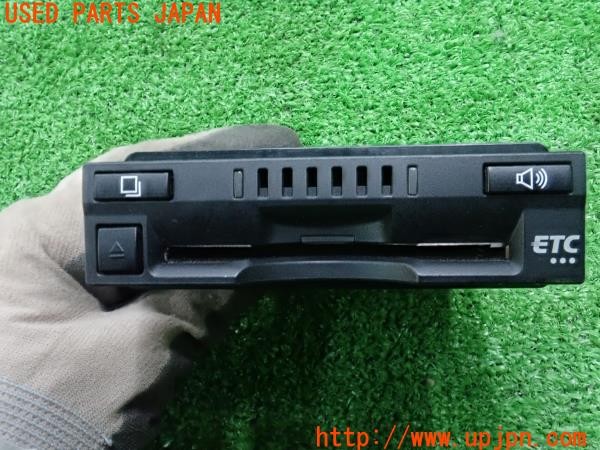 3UPJ=9234390503]エスクァイア ハイブリッドXi(ZWR80G)純正ビルトイン 08686-00350 ETC車載器 新セキュリティ対応 中古_3
