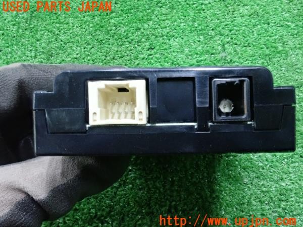 3UPJ=9234390503]エスクァイア ハイブリッドXi(ZWR80G)純正ビルトイン 08686-00350 ETC車載器 新セキュリティ対応 中古_4