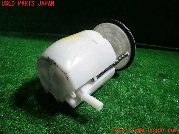 1UPJ-9234392510]エスクァイアハイブリッド(ZWR80G)燃料ポンプ 中古_2
