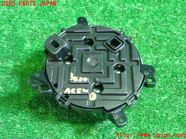 1UPJ-9234396066]エスクァイアハイブリッド(ZWR80G)エアコンスイッチ1 中古_2