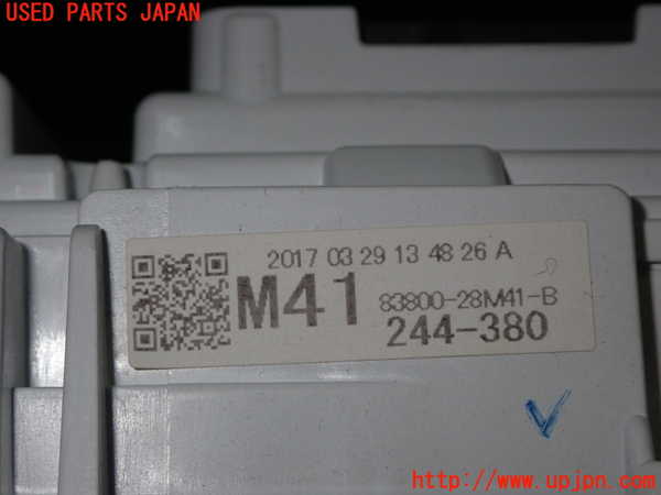 1UPJ-9234396170]エスクァイアハイブリッド(ZWR80G)スピードメーター 中古_2