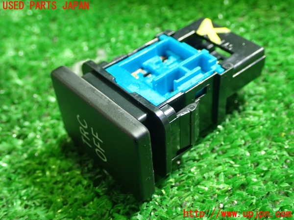 1UPJ-9234396309]エスクァイアハイブリッド(ZWR80G)スイッチ4 中古_2