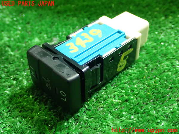 1UPJ-9234396310]エスクァイアハイブリッド(ZWR80G)スイッチ5 中古_2