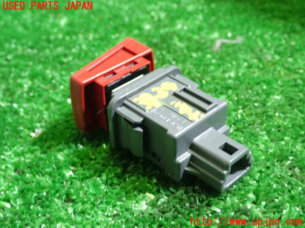 1UPJ-9234396290]エスクァイアハイブリッド(ZWR80G)ハザードスイッチ 中古_3