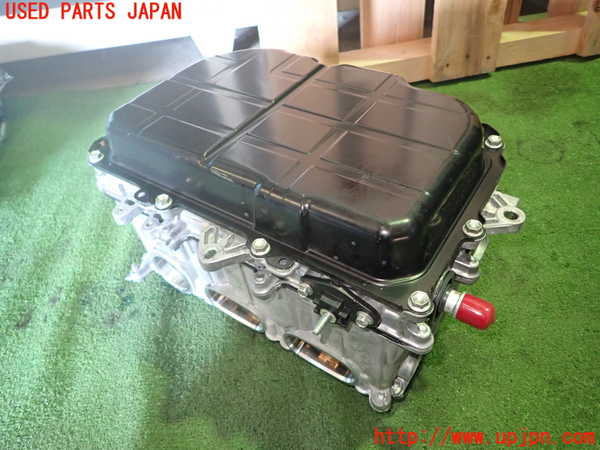 1UPJ-9234396916]エスクァイアハイブリッド(ZWR80G)インバーターコンバーター 中古_2