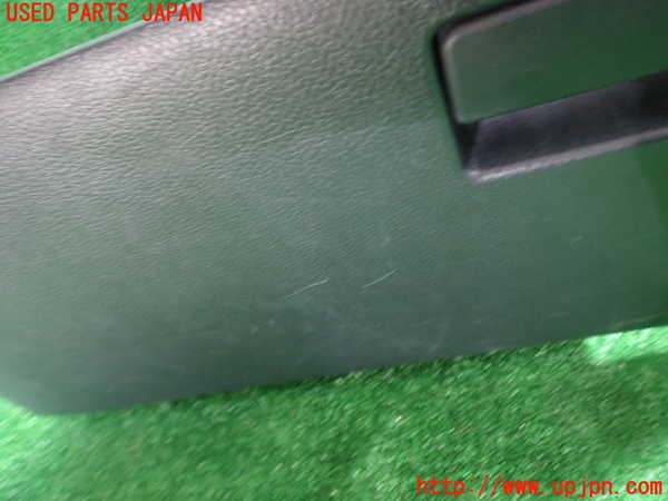 1UPJ-9234397516]エスクァイアハイブリッド(ZWR80G)グローブボックス1 中古_2