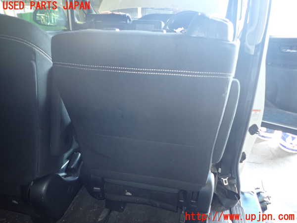 1UPJ-9234397145]エスクァイアハイブリッド(ZWR80G)右2列目シート 中古_5