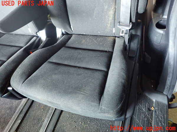 1UPJ-9234397175]エスクァイアハイブリッド(ZWR80G)左2列目シート 中古_3