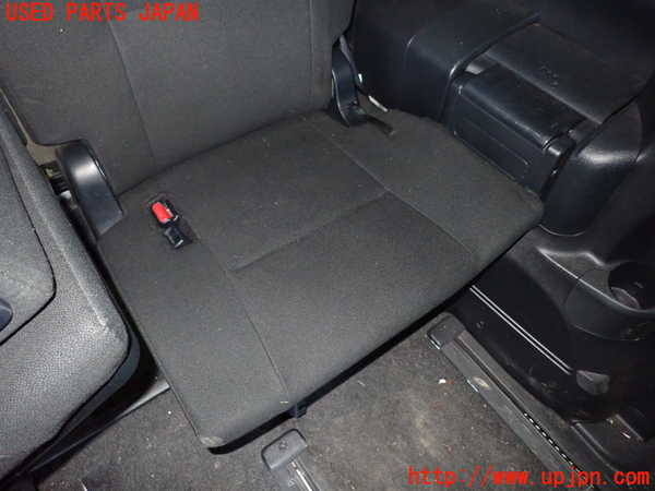 1UPJ-9234397265]エスクァイアハイブリッド(ZWR80G)左3列目シート 中古_3