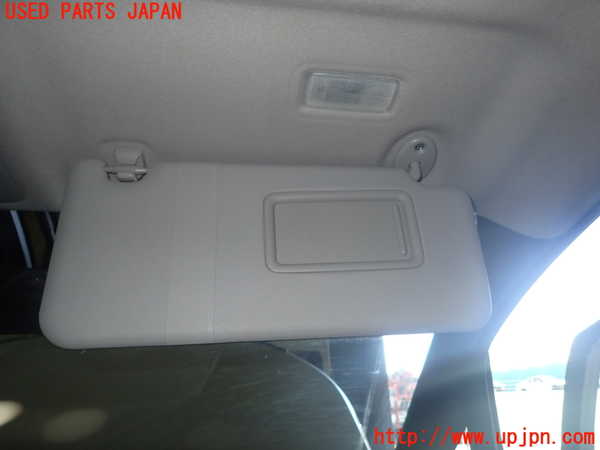 1UPJ-9234397625]エスクァイアハイブリッド(ZWR80G)室内サンバイザー右側 中古_2