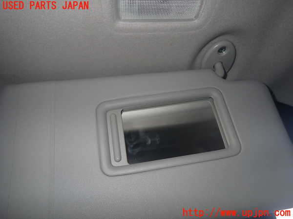 1UPJ-9234397625]エスクァイアハイブリッド(ZWR80G)室内サンバイザー右側 中古_3