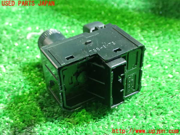 1UPJ-9234396280]エスクァイアハイブリッド(ZWR80G)ミラースイッチ 中古_3