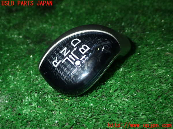 1UPJ-9234397570]エスクァイアハイブリッド(ZWR80G)シフトノブ 中古_2