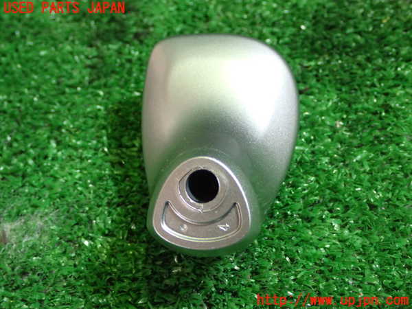 1UPJ-9234397570]エスクァイアハイブリッド(ZWR80G)シフトノブ 中古_4