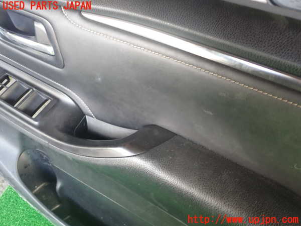 1UPJ-9234391234]エスクァイアハイブリッド(ZWR80G)右前ドア内張り 中古_4