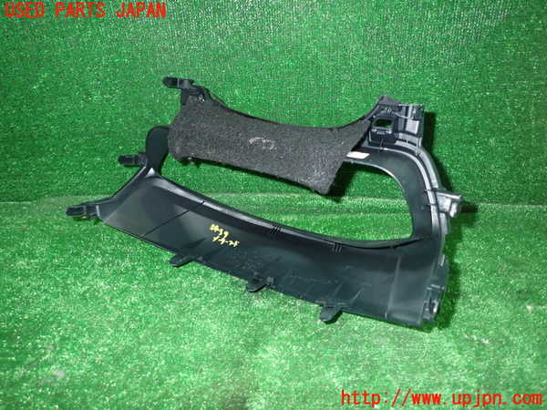 1UPJ-9234397510]エスクァイアハイブリッド(ZWR80G)メーターフード 中古_3