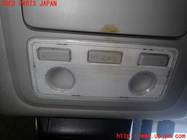 1UPJ-9234396411]エスクァイアハイブリッド(ZWR80G)ルームランプ1 中古_2