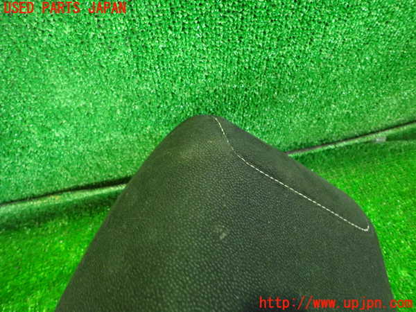 1UPJ-9234397070]エスクァイアハイブリッド(ZWR80G)助手席ヘッドレスト 中古_4