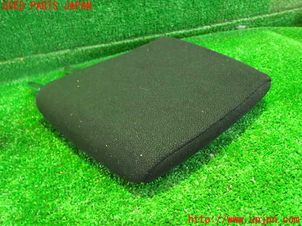 1UPJ-9234397220]エスクァイアハイブリッド(ZWR80G)3列目ヘッドレスト 中古_3