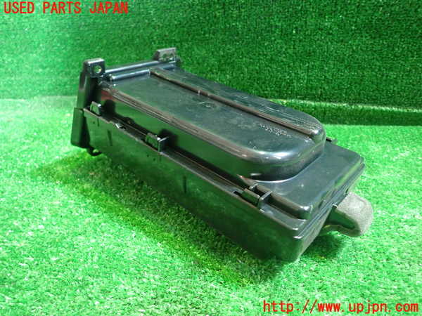 1UPJ-9234397810]エスクァイアハイブリッド(ZWR80G)ドリンクホルダー 中古_3