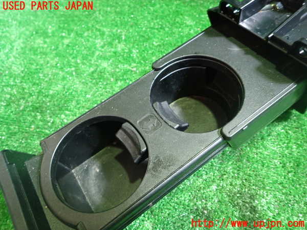 1UPJ-9234397810]エスクァイアハイブリッド(ZWR80G)ドリンクホルダー 中古_4