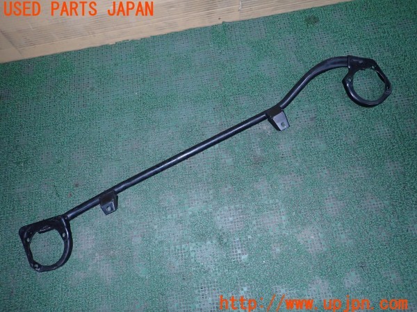 3UPJ=9234400705]アウディ TT ロードスター 1.8T(8NAUQ)純正 8N0805629 フロントタワーバー 中古_4