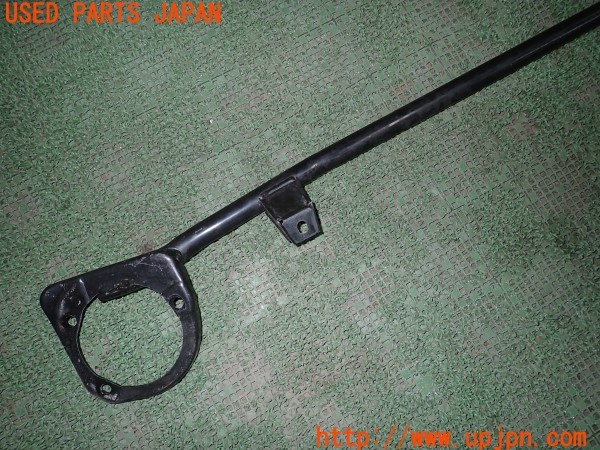 3UPJ=9234400705]アウディ TT ロードスター 1.8T(8NAUQ)純正 8N0805629 フロントタワーバー 中古_5