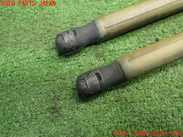 1UPJ-9234401506]アウディ・TT ロードスター(8NAUQ)トランクダンパー 中古_3