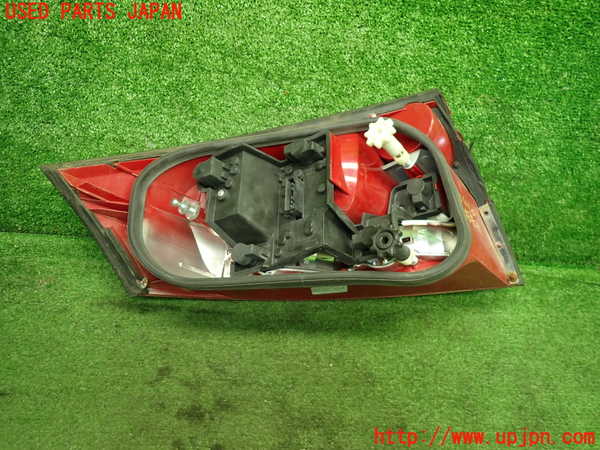 1UPJ-9234401530]アウディ・TT ロードスター(8NAUQ)右テールランプ ジャンク_3