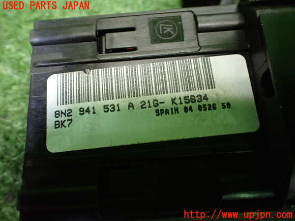 1UPJ-9234406285]アウディ・TT ロードスター(8NAUQ)ライトスイッチ 中古_4