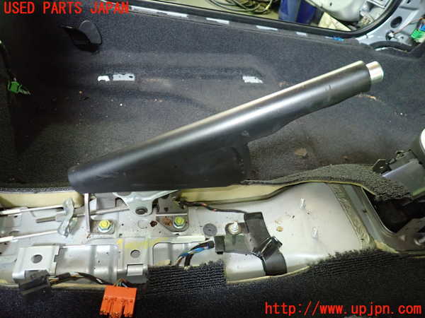 1UPJ-9234407550]アウディ・TT ロードスター(8NAUQ)サイドブレーキレバー 中古_2