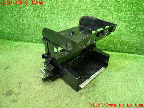 1UPJ-9234407842]アウディ・TT ロードスター(8NAUQ)小物入れ2 中古_4