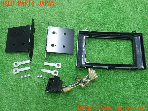 3UPJ=9234410604]ベンツ V350(639811C)PB オーディオ取付キット MB169A2D05 2DIN 中古_2
