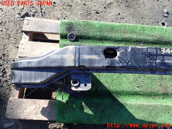 1UPJ-9234411014]ベンツ V350 W639(639811C)フロントバンパーホースメント 中古_3