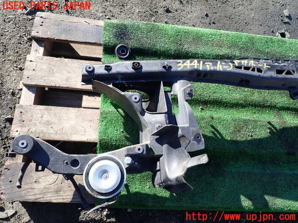 1UPJ-9234411040]ベンツ V350 W639(639811C)アッパーコアサポート 中古_3