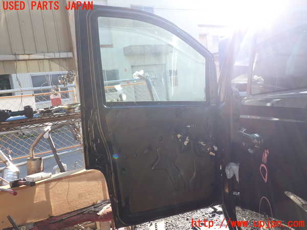1UPJ-9234411260]ベンツ V350 W639(639811C)左前ドア 中古_4