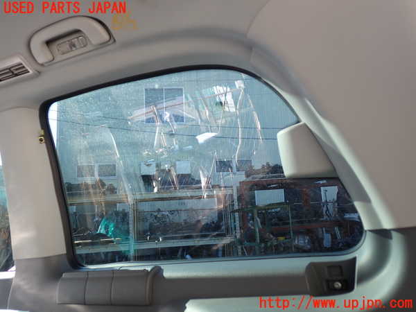 1UPJ-9234411380]ベンツ V350 W639(639811C)右クォーターガラス 中古_2