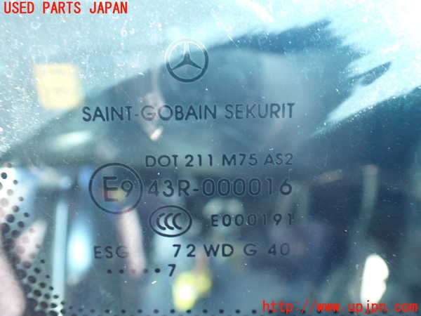 1UPJ-9234411200]ベンツ V350 W639(639811C)右フロント三角窓ガラス 中古_2