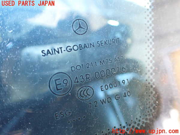 1UPJ-9234411202]ベンツ V350 W639(639811C)左フロント三角窓ガラス 中古_2