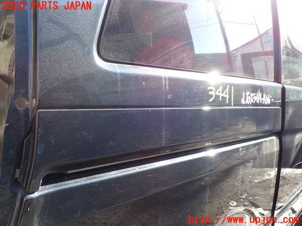 1UPJ-9234411360]ベンツ V350 W639(639811C)右スライドレールカバー 中古_2