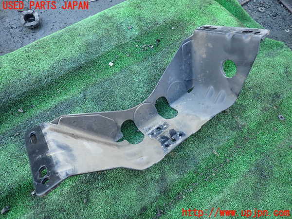 1UPJ-9234415296]ベンツ V350 W639(639811C)メンバー1 中古_2