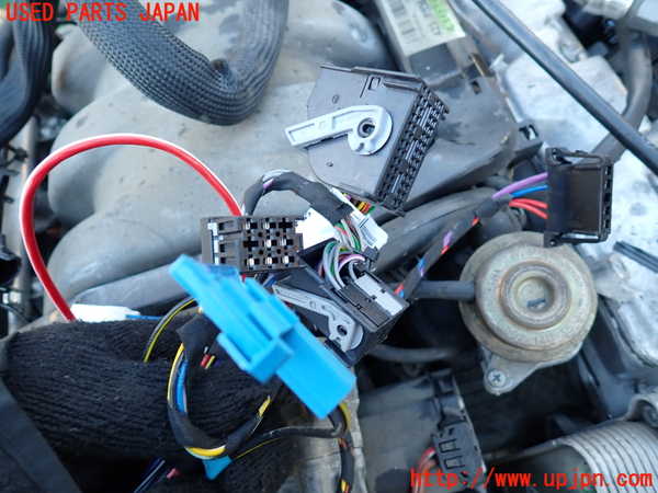 1UPJ-9234412010]ベンツ V350 W639(639811C)エンジン 112M37 中古_3